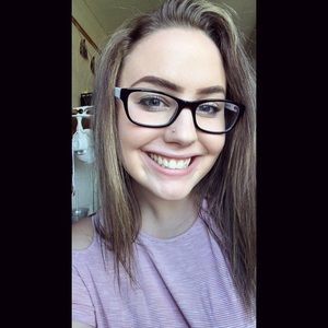 Meet your Posher, Kaylin